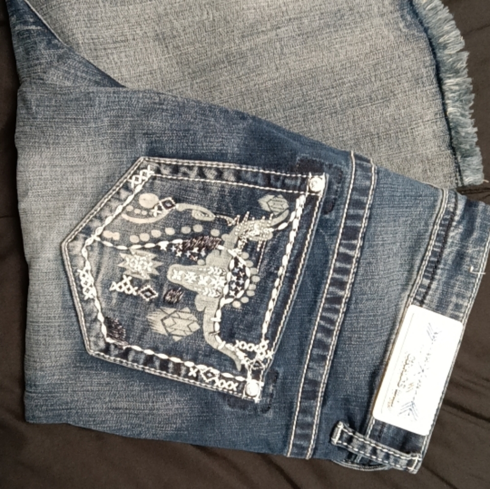 Grace in La jeans never been worn